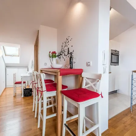 Open View Apartman *